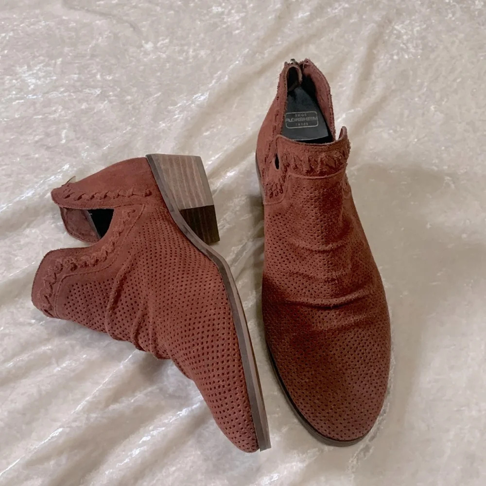 Vince Camuto Palmina Soft Leather Slouchy Ankle Boots size 9.5 Womens